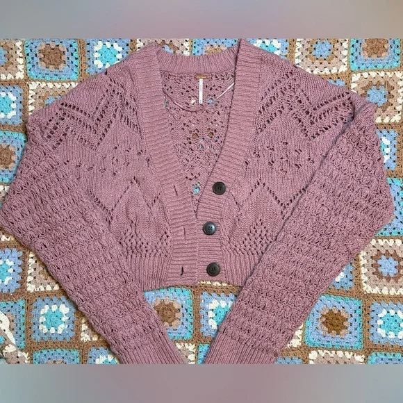 Free People Cropped Chloe Cardigan Medium Pressed Flowers - Picture 2 of 13